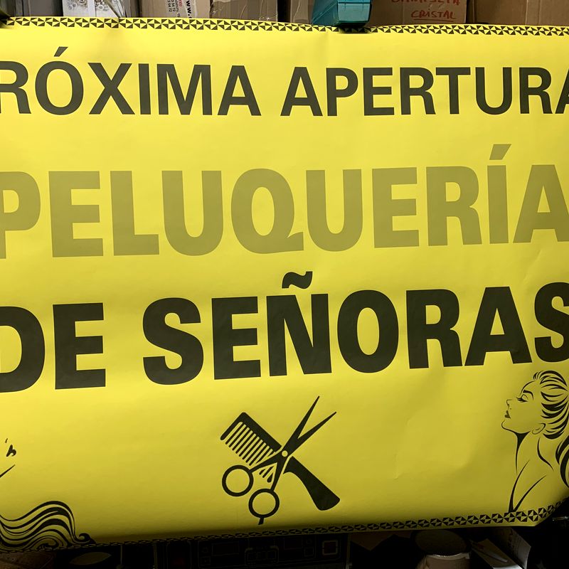 Cartel de apertura para escaparate