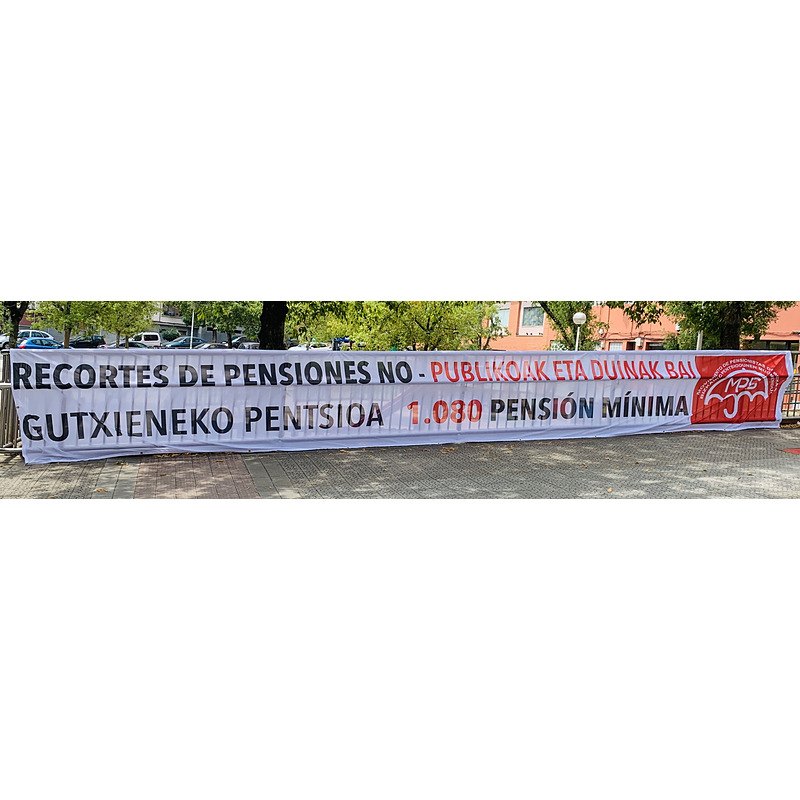 Pancarta de 9 metros para una asociación de pensionistas
